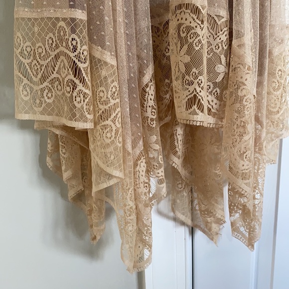 FLASH SALE Lace Two Piece Dress - Picture 5 of 13